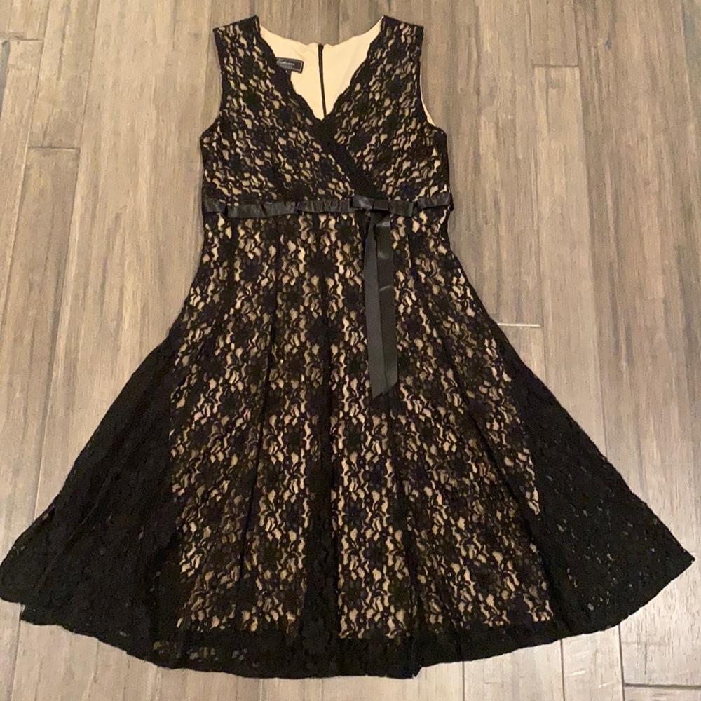 Dressbarn Womens Size 4‎ Black Lace Dress
